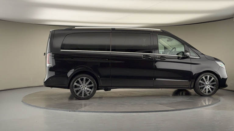 2025 Mercedes-Benz V-Class 2.0 V220d Premium MPV 5dr Diesel G-Tronic+ Euro 6 (s/s) (8 Seat, Extra...