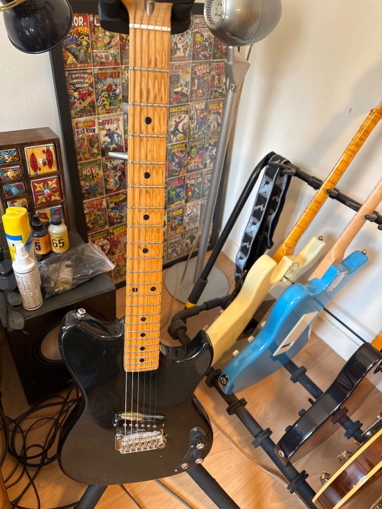 G&L SC-1 Electric Guitar – Black Finish with Maple Neck