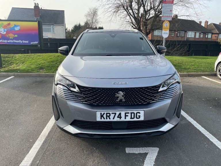 2024 Peugeot 5008 | Only 9,600 Miles | Full Dealer History + Warranty | Great Value 7-Seater