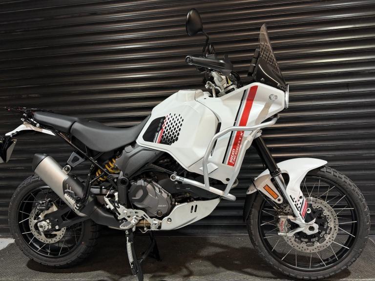 2022 72 DUCATI DESERTX Desert X 