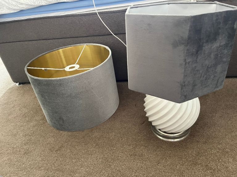 Lamp and matching light shade
