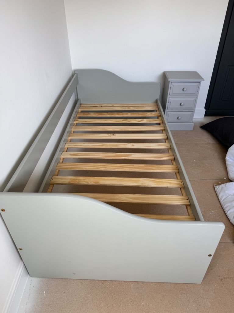 Grey Single Bed Frame and Mattress with unused single pull out bed below – excellent Condition