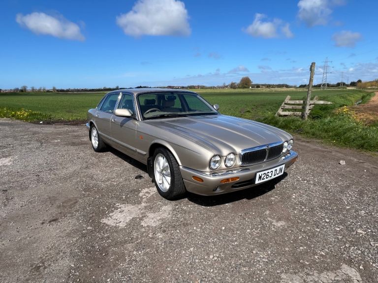 Jaguar, V8 XJ SERIES, Saloon, 2000, Other, 3248 (cc), 4 doors