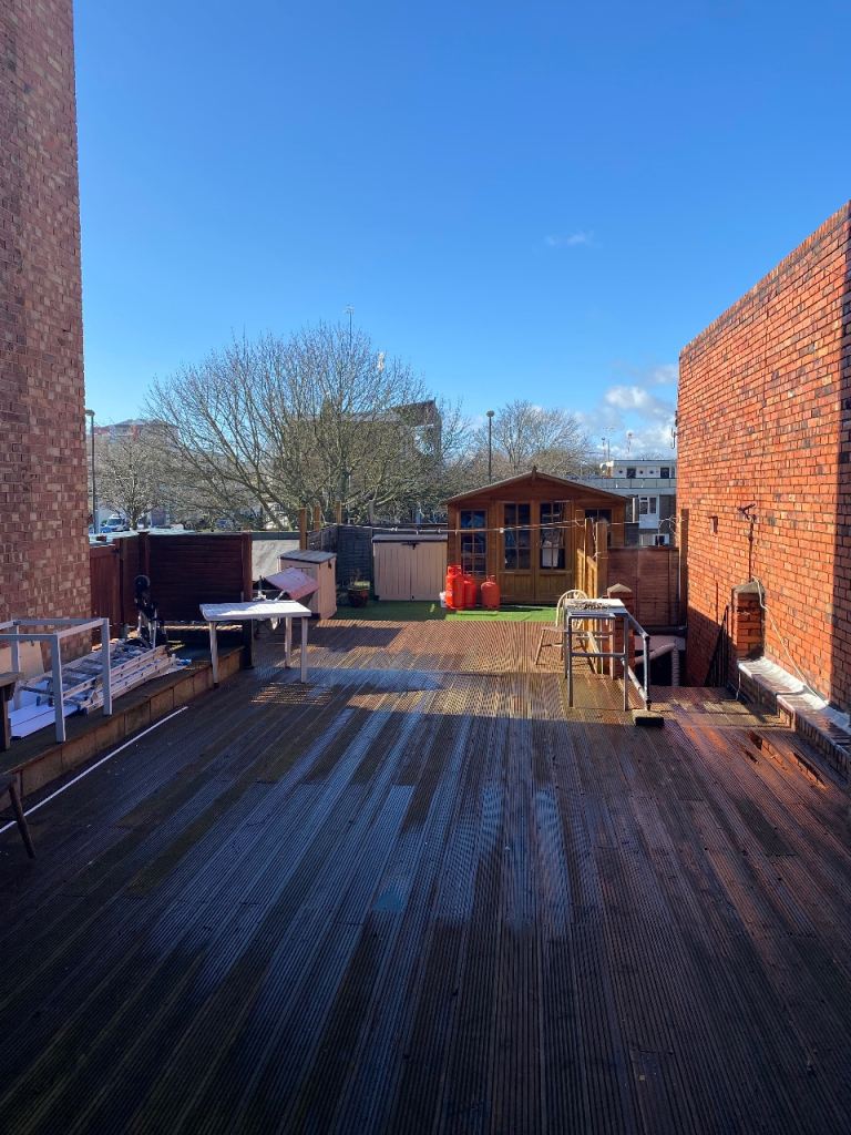 Spacious 4 bed flat to rent