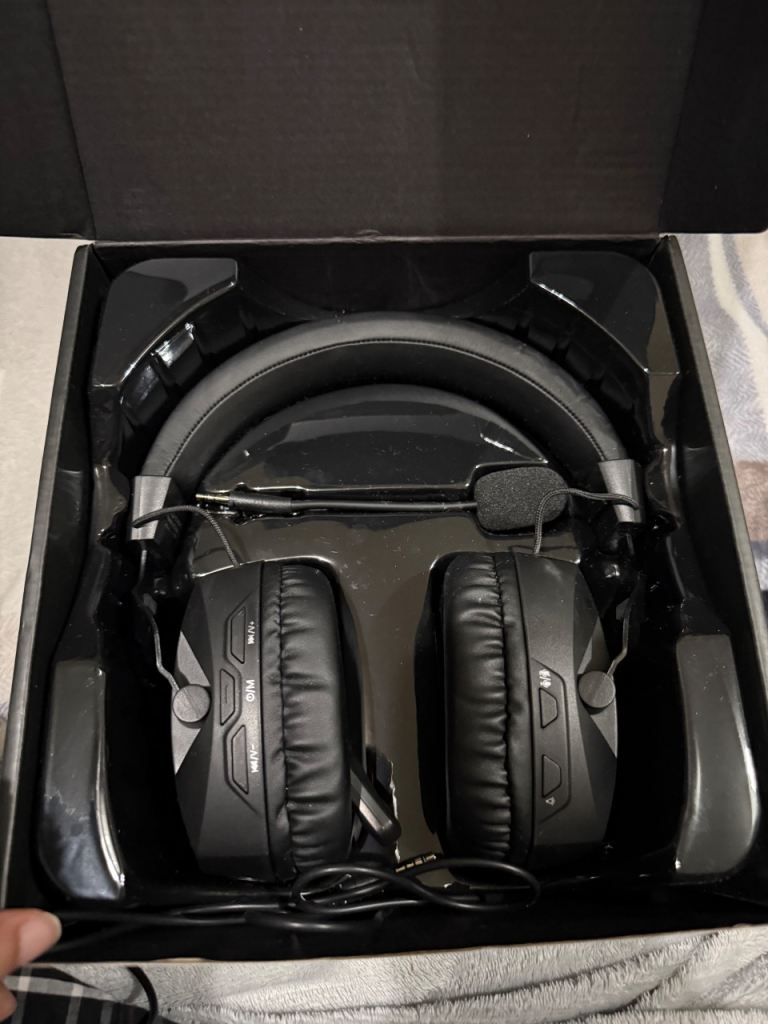 Wireless Gaming Headset BL100 PRO