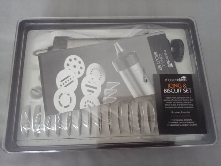 Masterclass Icing and Biscuit Set