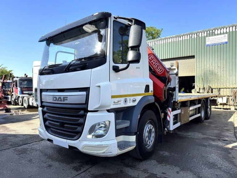 2015 DAF CF-370 6X2 CRANE VEHICLE