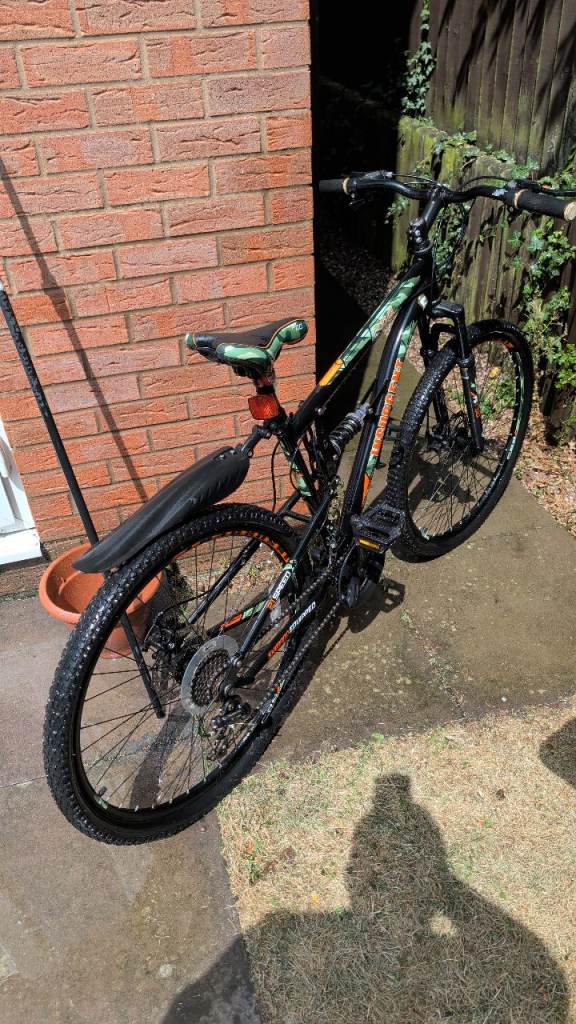 RAD INSURGENT MOUNTAIN BIKE 21 SPEED