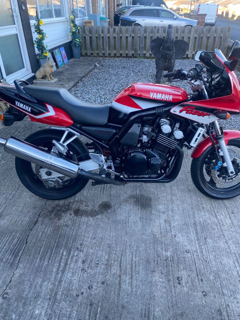 Yamaha, FZS 600, 2002, 599 (cc)
