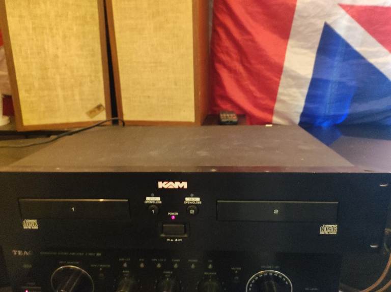 KAM CD CDJ TWIN DECKS . fully working 