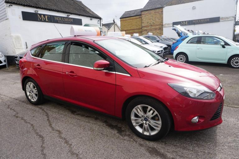 2014 Ford Focus 1.0 EcoBoost Titanium Navigator 5dr HATCHBACK PETROL Manual