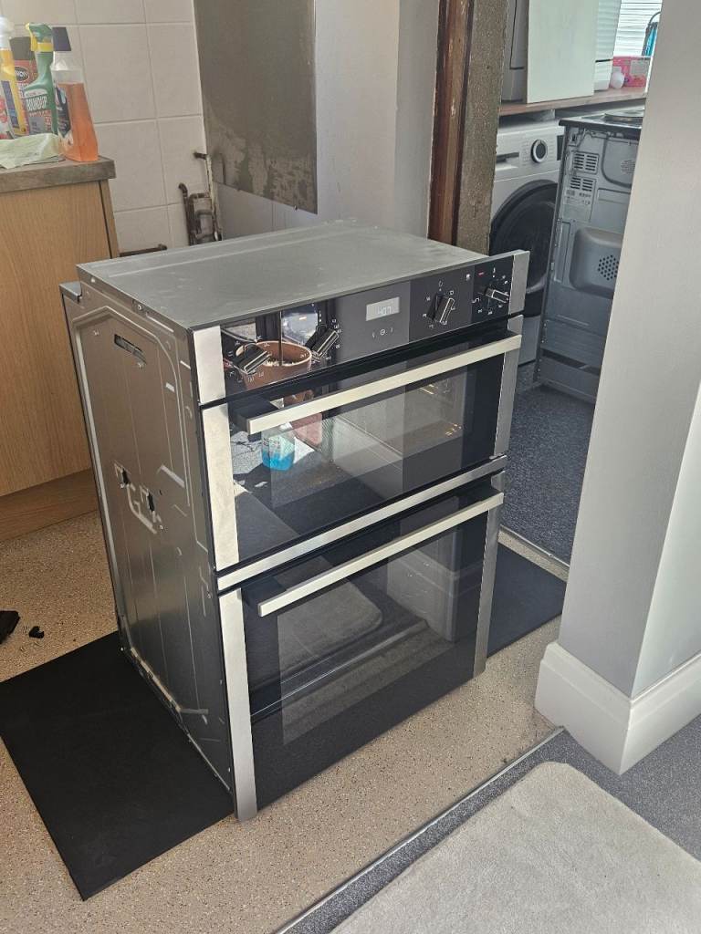 Neff Built-in (Integrated) Double Oven – N50 U1ACE5HN0B/41