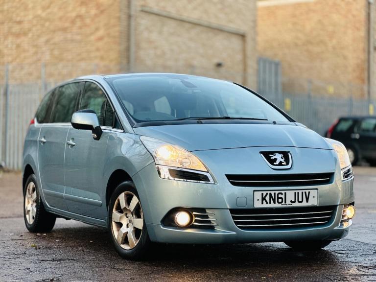  Peugeot 5008 1.6 VTi Sport Euro 5 5dr Petrol Manual