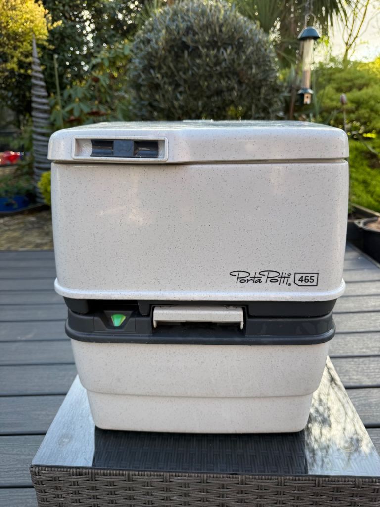 Thetford Porta Potti 465 camping toilet. 