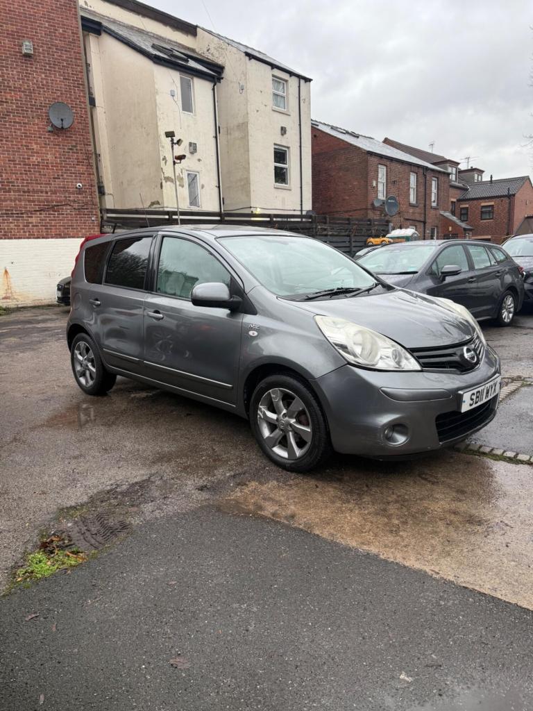 2011 Nissan Note 1.6 16V n-tec Auto Euro 5 5dr MPV Petrol Automatic