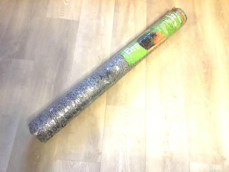 Wire Netting Galvanised 25 Meters Long x 900mm Wide x 25mm Mesh