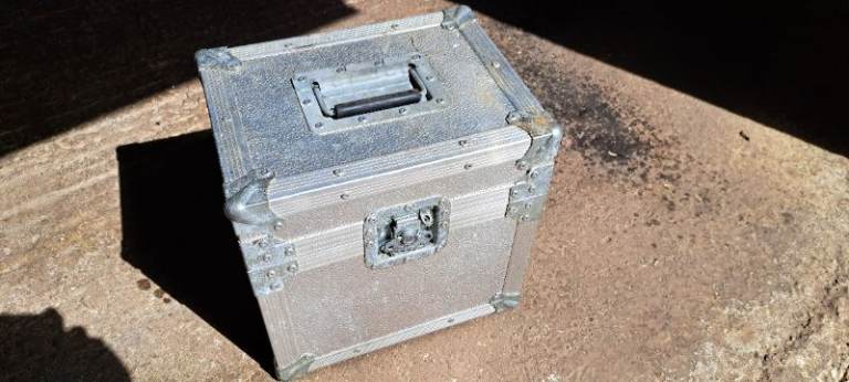 Genuine MADE IN UK swanflight DJ record box flightcase