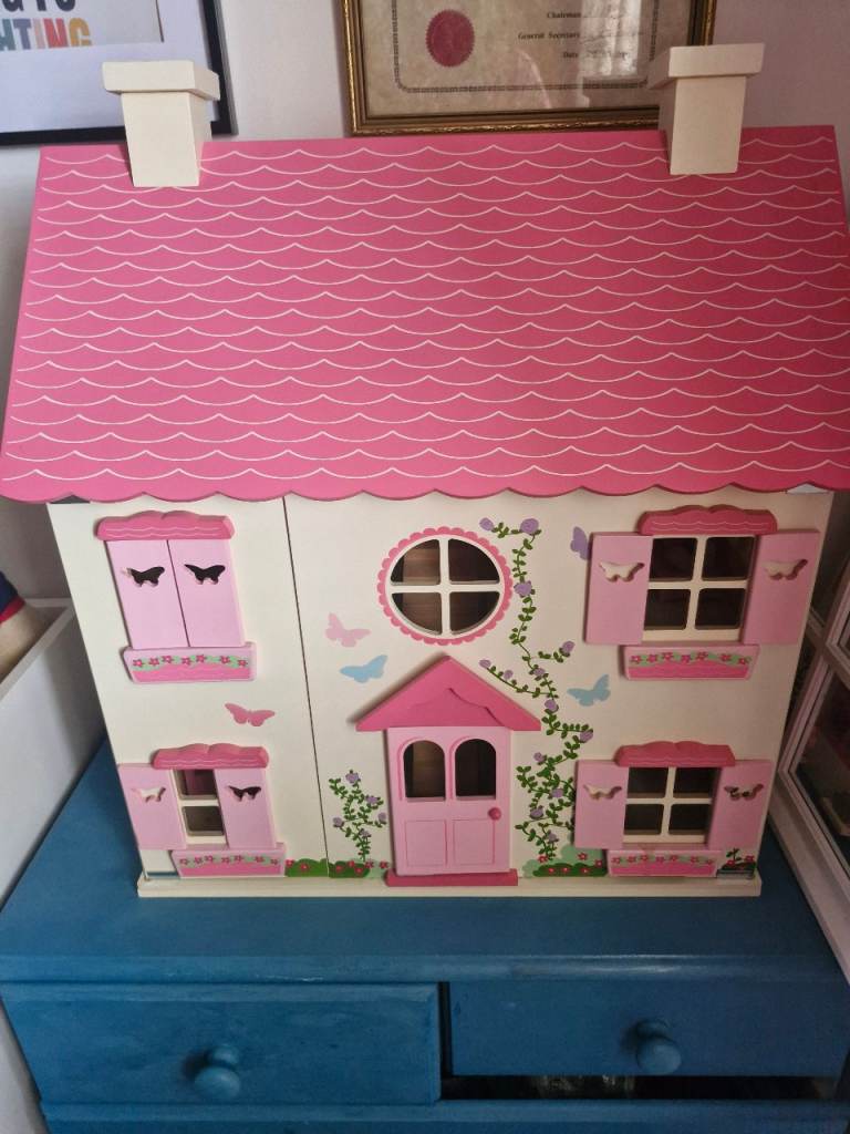 Pink dolls house