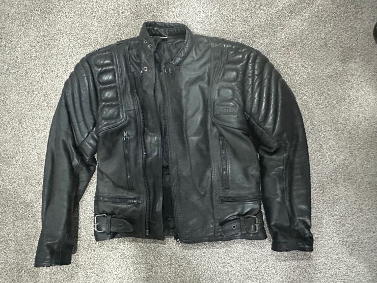 Vintage men’s Akito leather jacket 