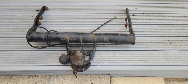 Towbar for sale /not sure wot its off of