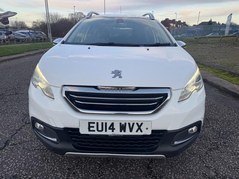 PEUGEOT 2008 1.2 VTi Allure 2014
