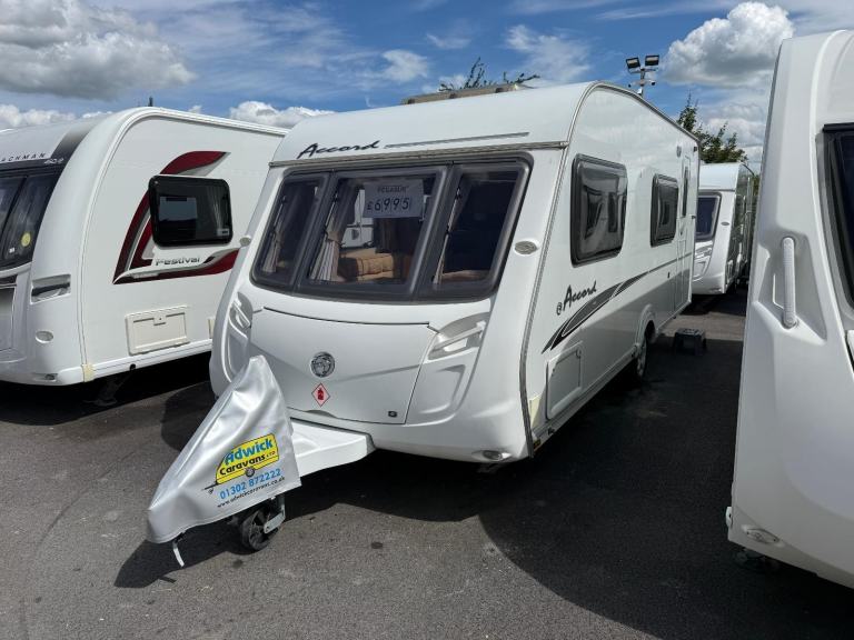 Swift ACCORD 570 6 Berth Side Dinette Fixed Bunk Beds