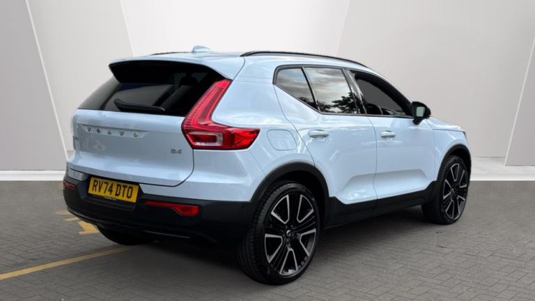 2025 Volvo XC40 Ultra, B4 Mild hybrid, Petrol, Dark Estate Petrol Automatic