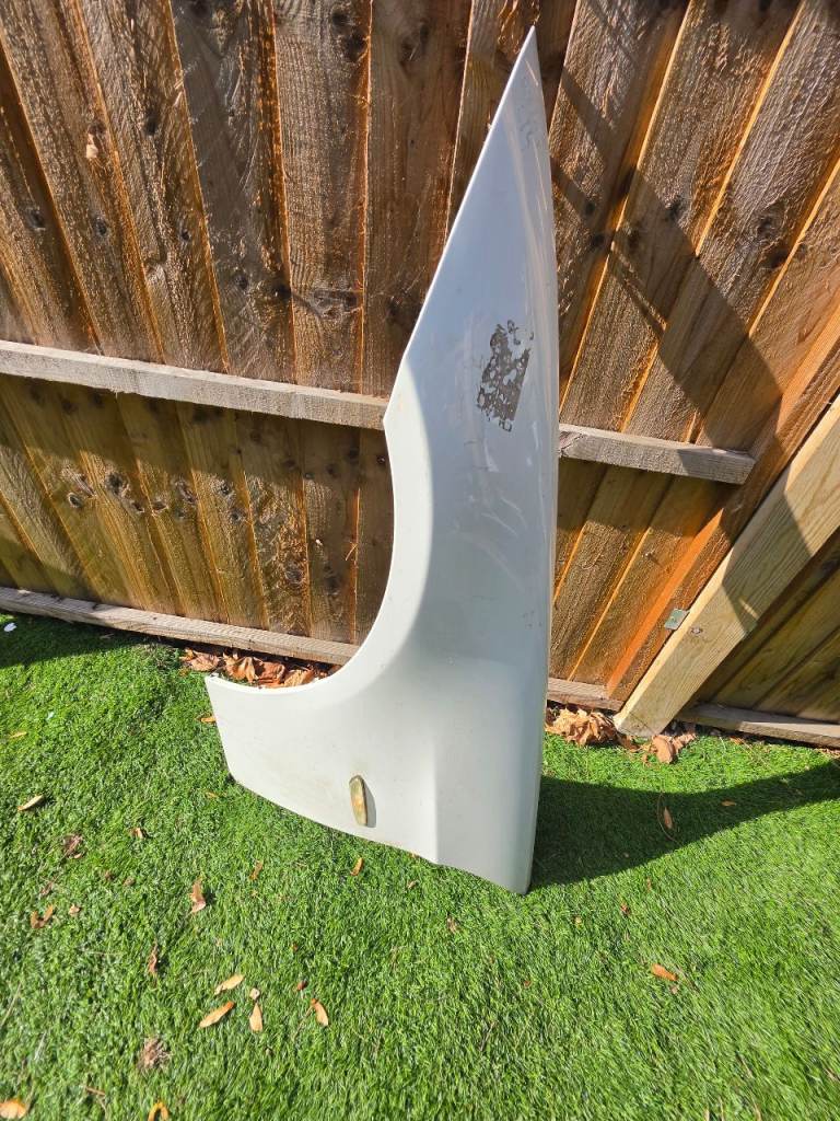 BMW 1 Series E88 E81 E82 E87 Panel Wing Front Left Passenger White Breaking Parts 