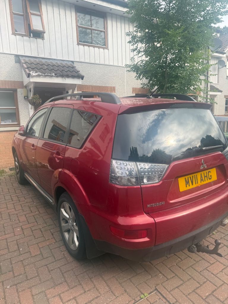 Mitsubishi, OUTLANDER, Estate, 2011, Manual, 2268 (cc), 5 doors