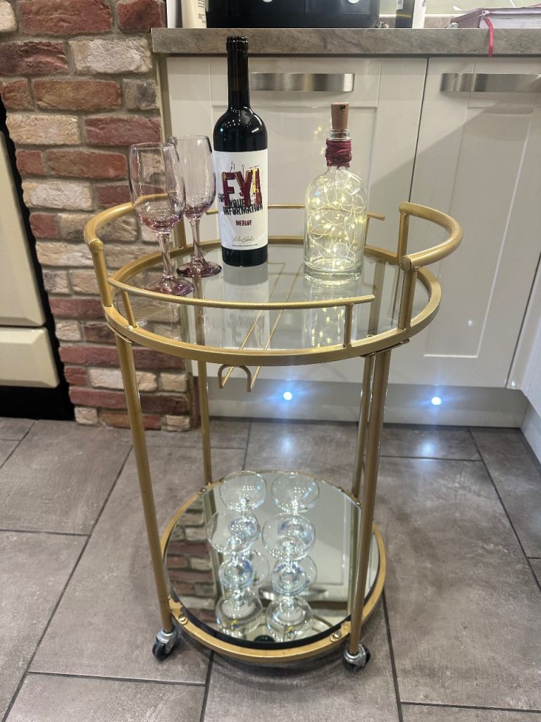 💜🍾🥂 Gorgeous Gold gilt and glass drinks display trolley 