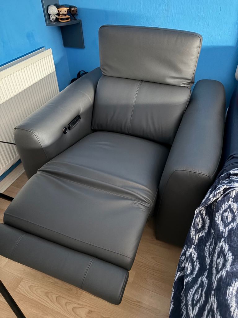 Brand New Power Recliner Armchair