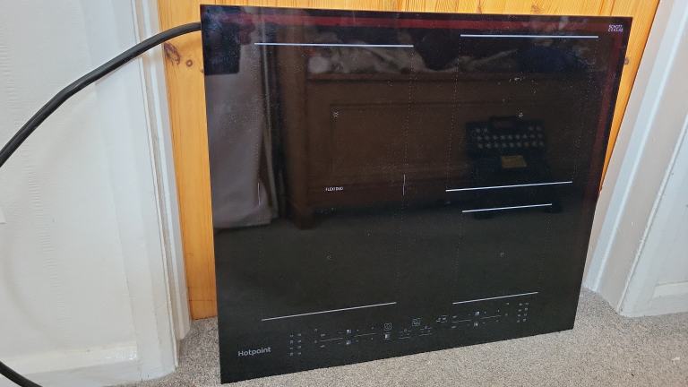 HOTPOINT INDUCTION HOB LIKE NEW!
