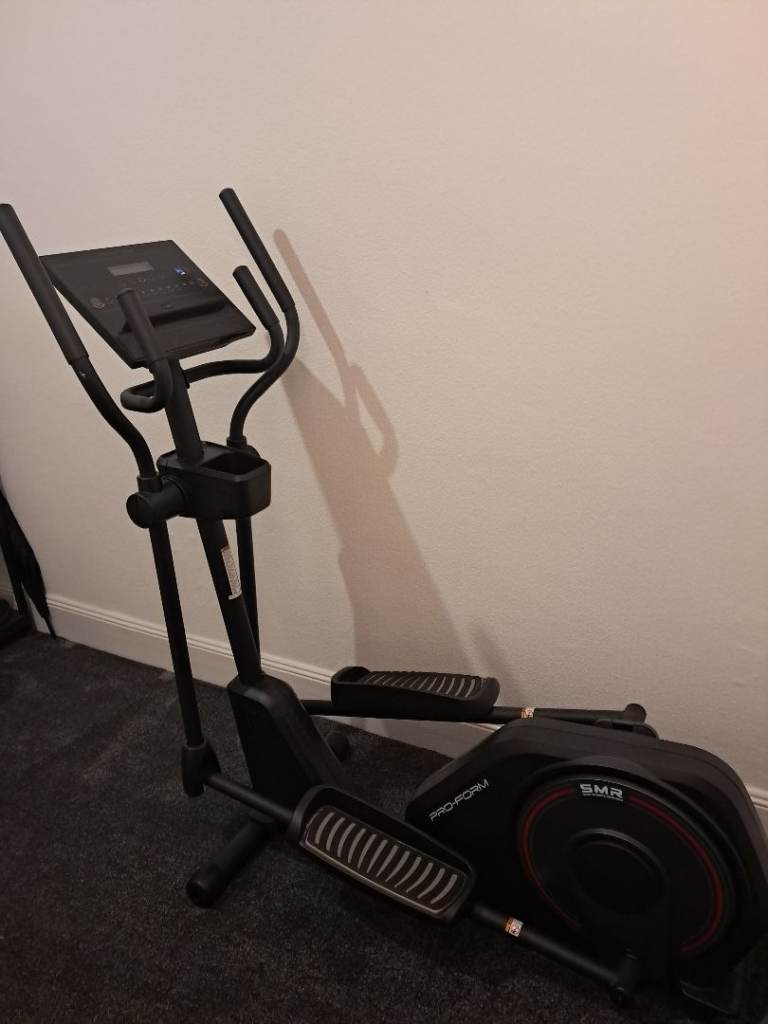 COSTS £500 NEW RIGHT NOW!   ProForm Sport Elliptical Cross Trainer - 4 months old! £300