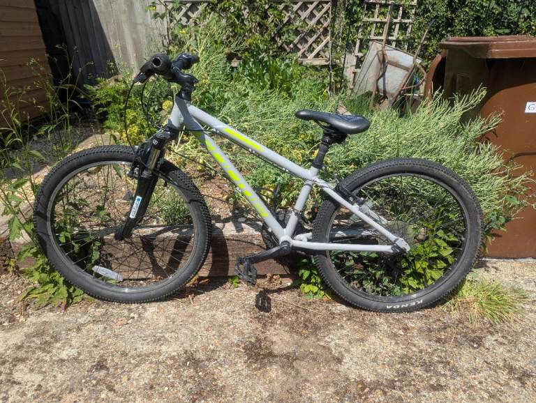 Forme Sterndale MX24 2019 Junior Bike 24" wheels 12.3" frame