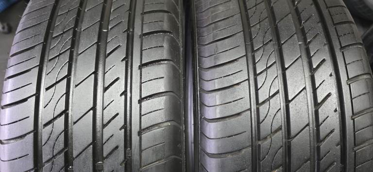 205 50 17   2 x tyres Contstancy LY566
