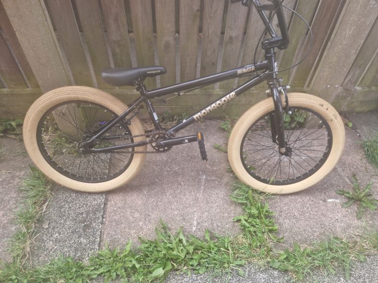 BMX Mongoose Brawler 