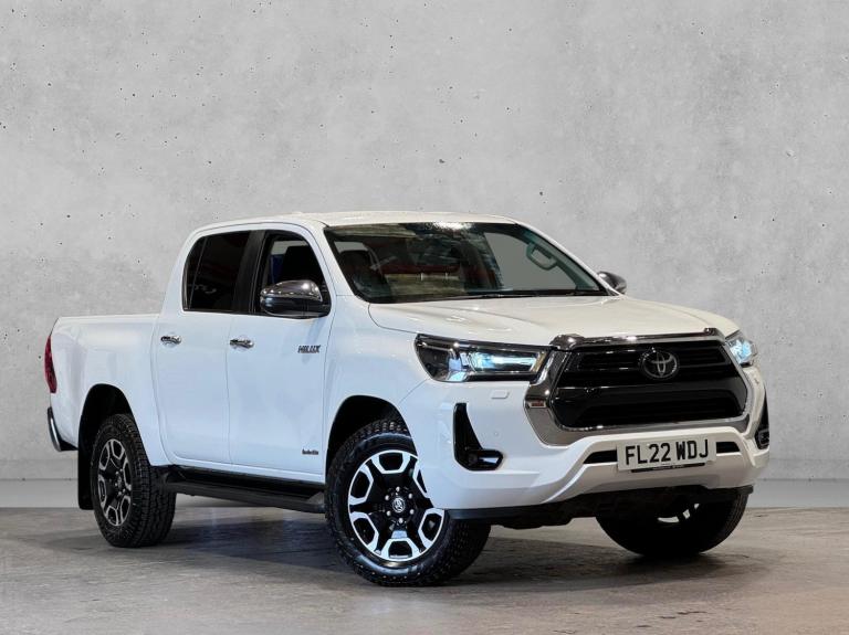 2022 Toyota Hilux 2.4 D-4D Invincible Auto 4WD Euro 6 (s/s) 4dr PICK UP Diesel Automatic