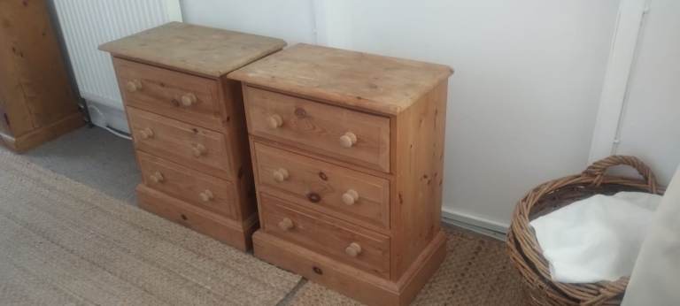 3 x SOLID PINE THREE DRAW BEDSIDE CABINETS - £30 EACH