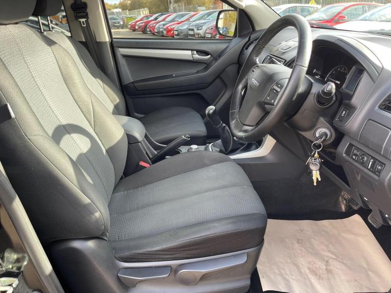 ISUZU D-MAX 2.5 TD Yukon 4x4 4dr 2015