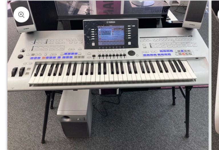 Yamaha Tyros 4 Electric Keyboard with Speakers and Stand