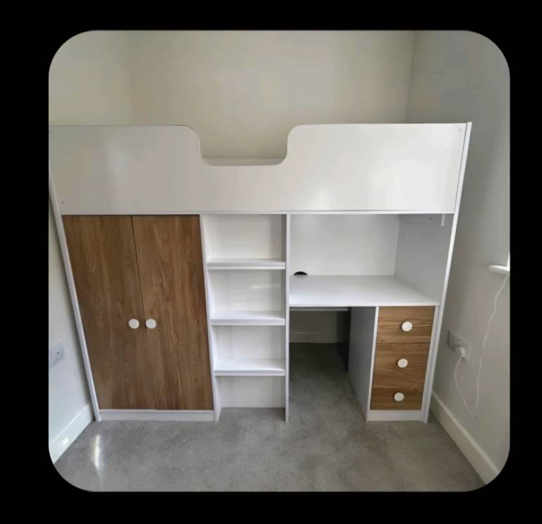 Kids shorty cabin bed