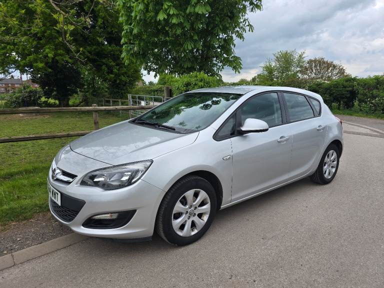 Vauxhall, ASTRA, Hatchback, 2014, Manual, 1398 (cc), 5 doors