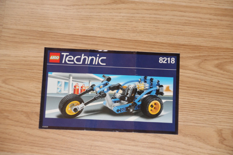 Lego Technic 8218 Trike Tourer  * complete with instructions *