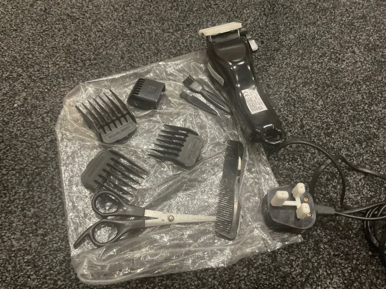 Used Hair clippers good working 