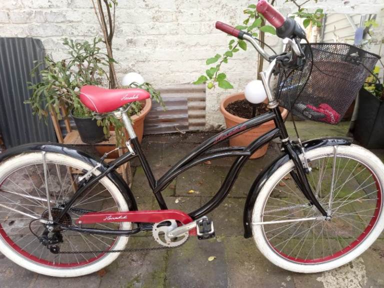 Vintage Honolulu bike