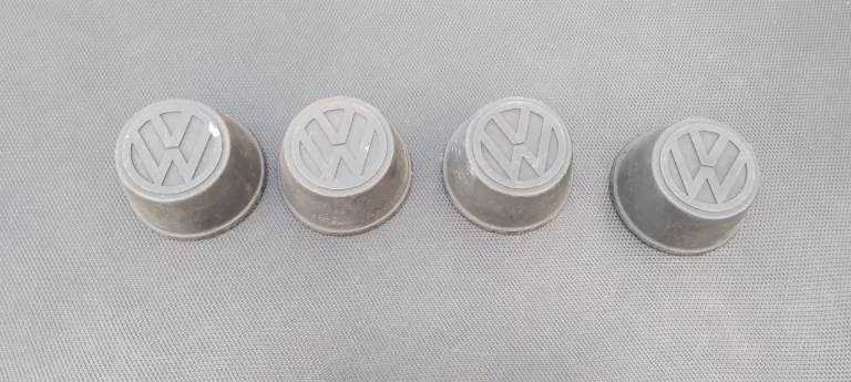 Vw polo wheel centre caps. 