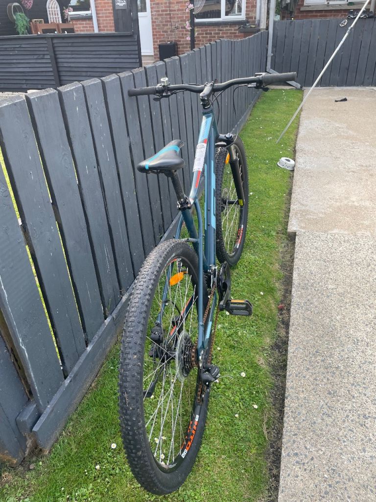 GT Mountain Bike – Green, Good Condition