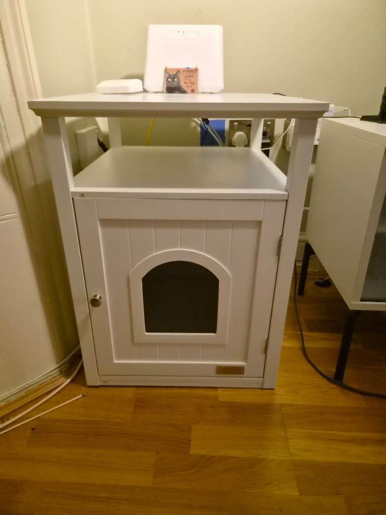 Cat washroom / storage unit