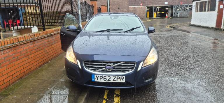 Volvo, V60, Estate, 2012, Manual, 1560 (cc), 5 doors