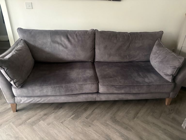 3 pce suite excellent vonfigionu